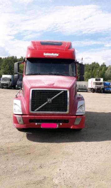 Продам Volvo VNL64T 780