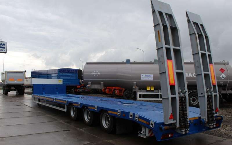 Полуприцеп-трал чмзап 99064