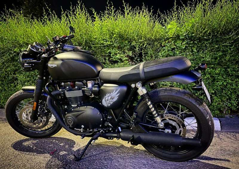 Triumph bonneville T120black