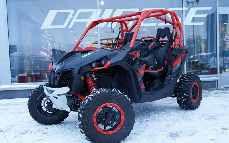 Квадроцикл BRP Can-Am Maverick 1000R Turbo XRS Red