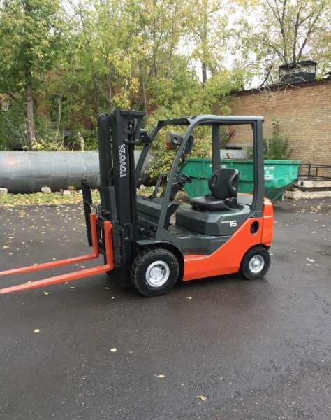 Вилочный погрузчик Toyota 8FG15, 2007