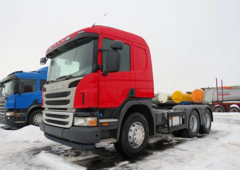 Scania P440 МКПП Седельный тягач 6х4 2015г