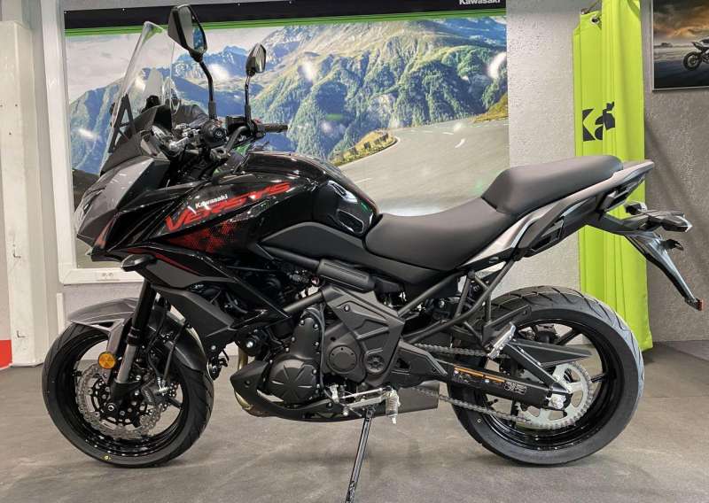 Мотоцикл Kawasaki Versys 650 Серый 2021 новый