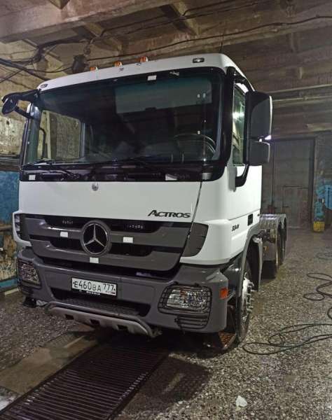 Тягач Mercedes-Benz Actros 3341 S