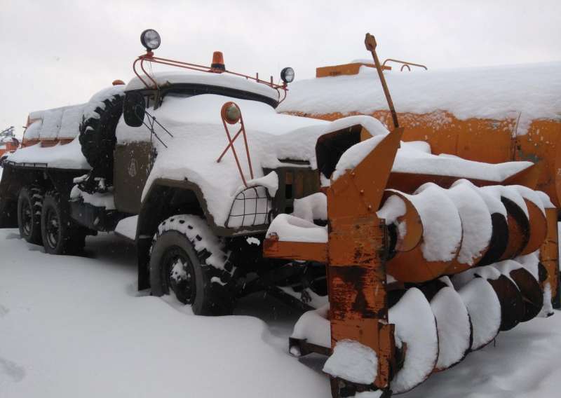 Продается снегоочиститель дэ-210Б-1М на ш.ЗИЛ-131