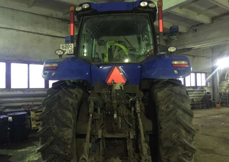 Трактор new holland t8.390