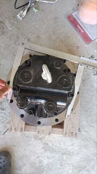 Редуктор хода погрузчик Case (Кейс) CASE 410CT CASE