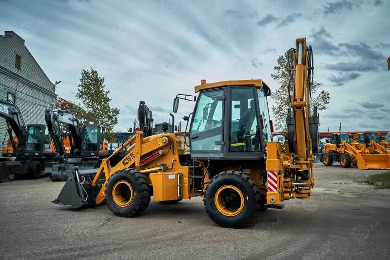 Экскаватор погрузчик Yugong WZ30-25 дв Yuchai ковш 4 в