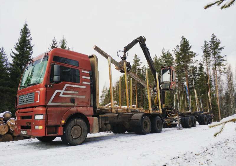 Лесовоз MAN TGA с Loglift 96s + прицеп