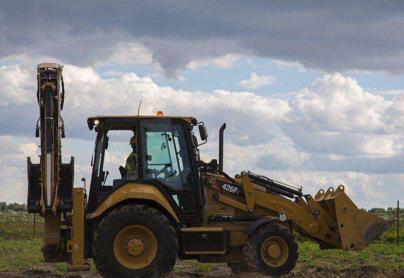 Экскаватор-погрузчик CAT 426F2, 2021