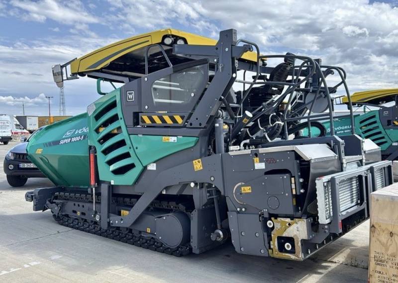 Асфальтоукладчик Vogele Super 1800-5 из Германии
