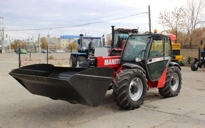 Телескопический погрузчик Manitou MLT-731, 2010