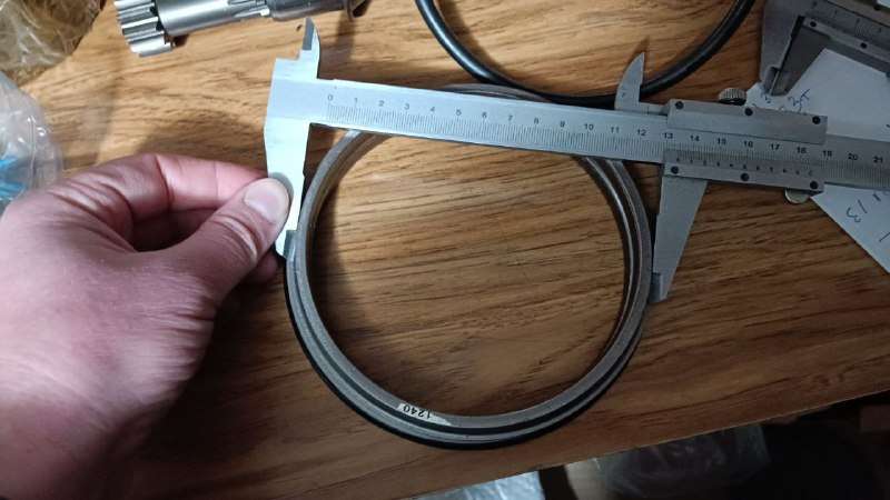 Плавающее уплотнения редуктора хода для экскаватора Yan