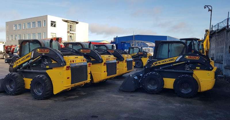 Мини-погрузчик New Holland L320, 2021
