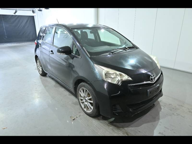 Компактвэн Toyota Ractis NSP120 G минивэн гв 2012