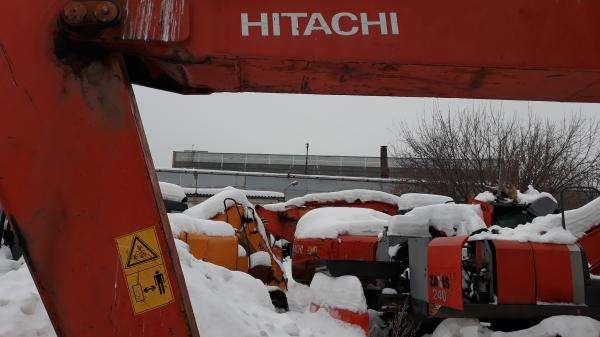 Hitachi EX-220-5 гидрораспределитель 4367133 бу