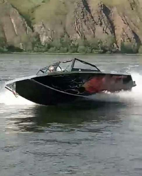 Водометный катер predator 600 JET