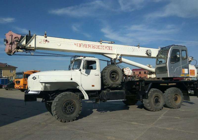 Автокран кс-45721, 25 тонн шасси Урал