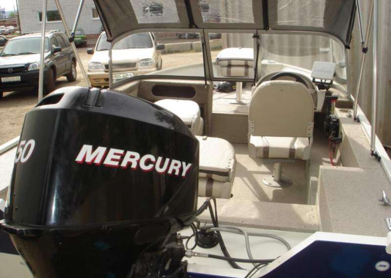 Продаётся лодочный мотор Mercury 50
