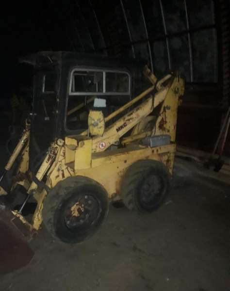 Продам погрузчик мксм 800