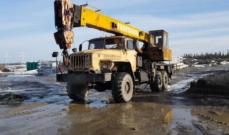Автокран Урал вездеход 25 тонн