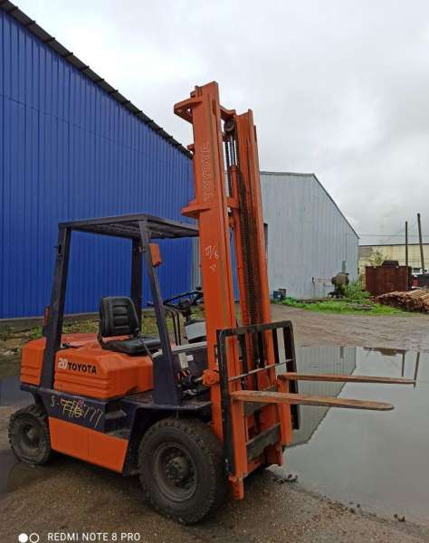 Вилочный погрузчик Toyota 4FG20, 2017