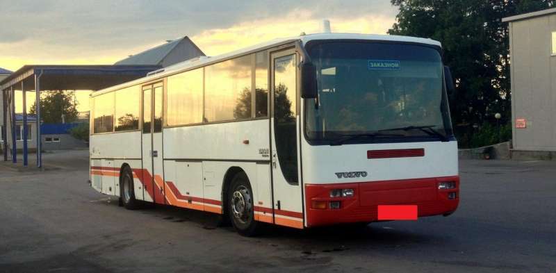 Продам автобус volvo B10B 55 мест на запчасти