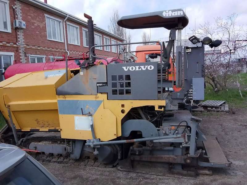 Асфальтоукладчик Volvo ABG 2820