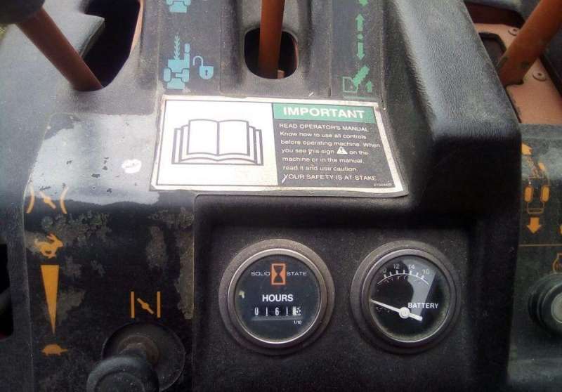 Траншеекопатель ditch witch 1820HE