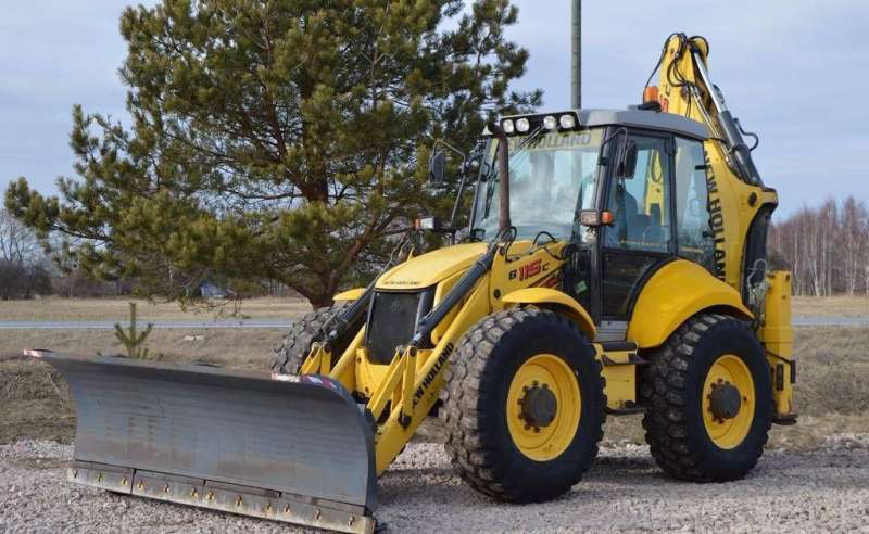 Экскаватор-погрузчик New Holland B115B, 2021