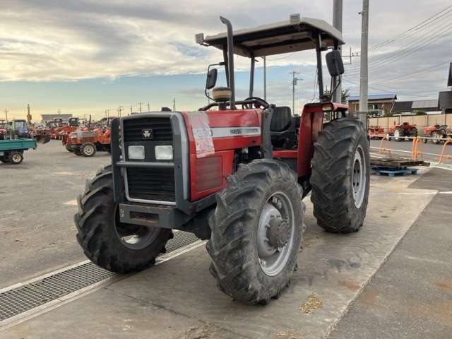 Трактор Massey Ferguson MF390 крыша 4х4