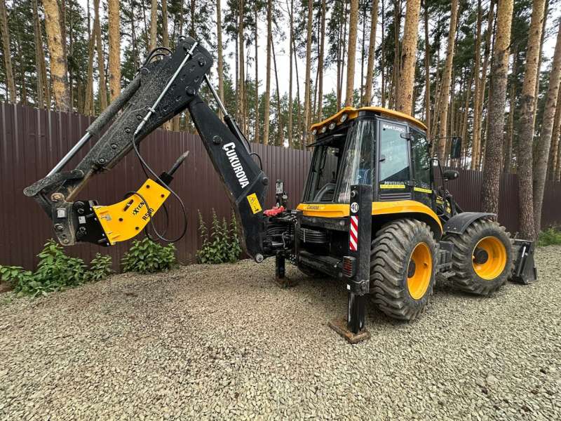Гидромолот на экскаватор-погрузчик JCB 3CX, 4CX, 5CX