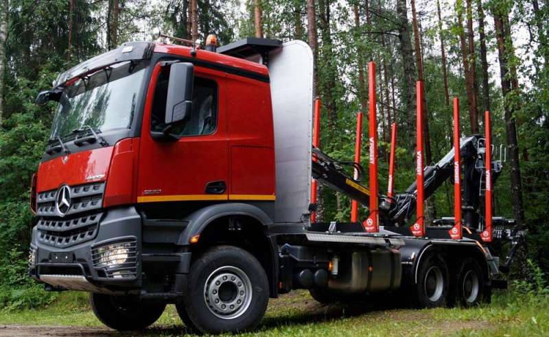 Сортиментовоз Mercedes Benz Arocs 3351