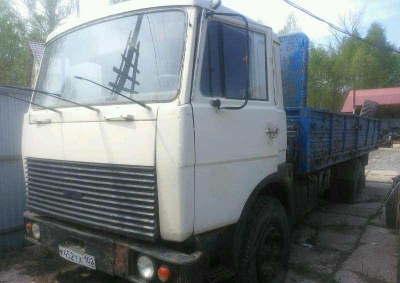 Продам маз 53366 грузовой бортовой 1996г