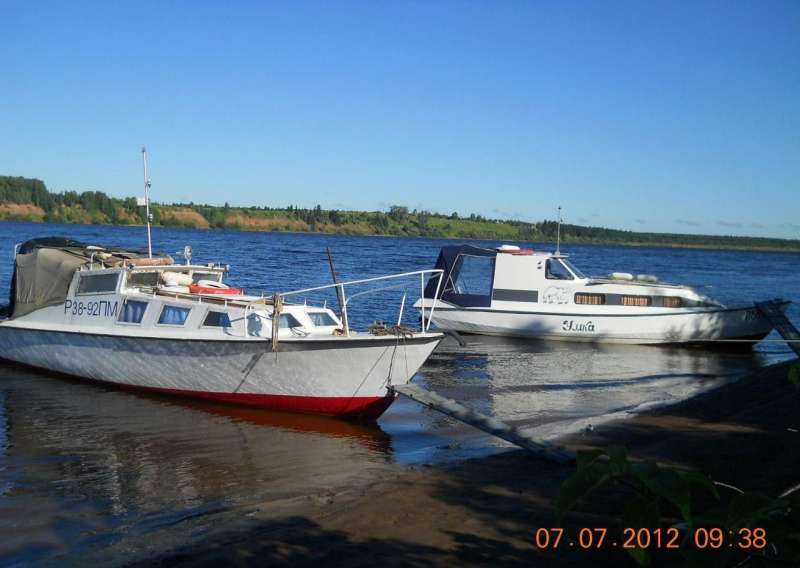 Катер любительской постройки- 9 метров
