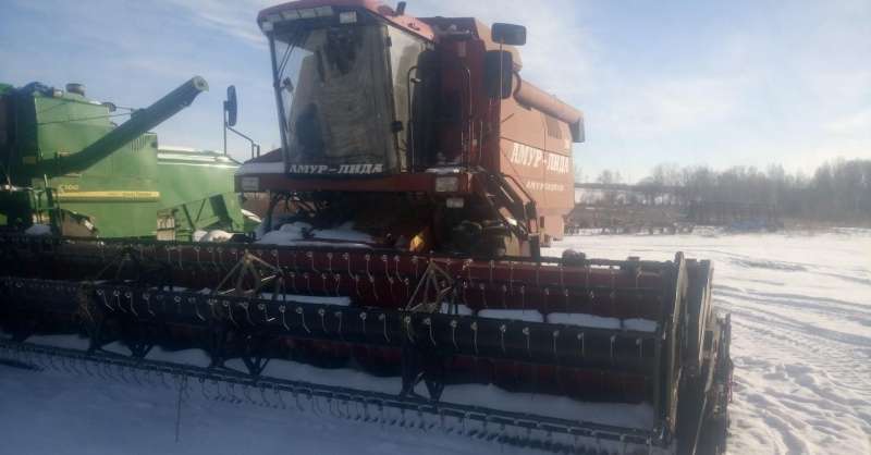 Продам комбайн Амур-Лида 1300 с жаткой