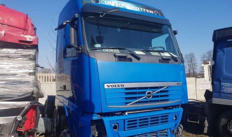 Volvo FH13 460 2011 г.в. после дтп