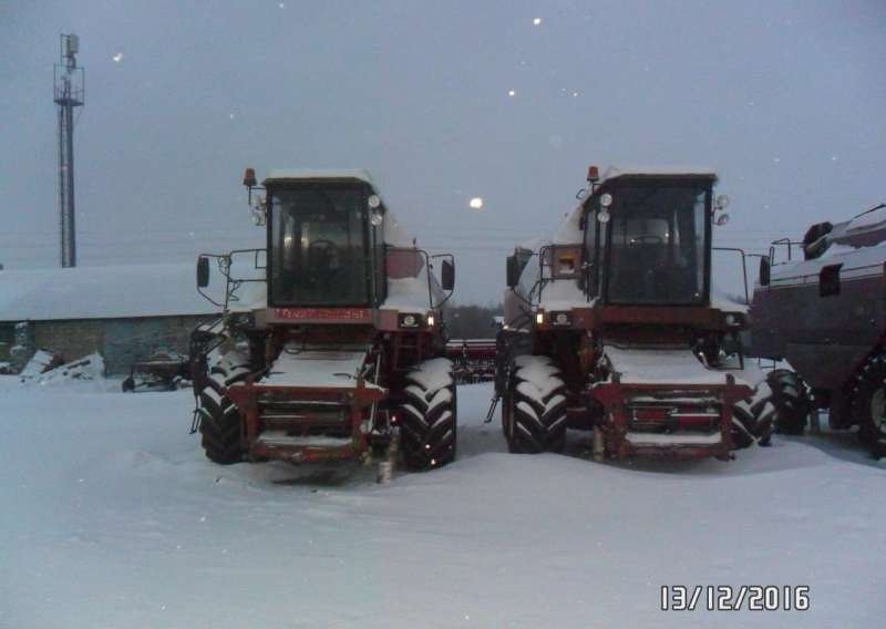 Зерноуборочный комбайн кзс-7 Полесье