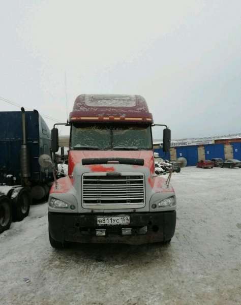 Продам Freightliner FLC-120