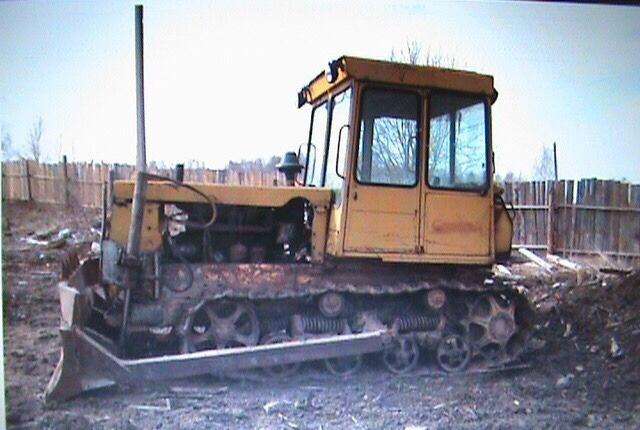 Продам гусеничный трактор дт-75