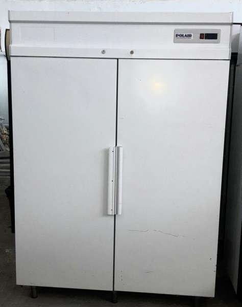 Холодильный шкаф Полаир 1400 лит. Б/У