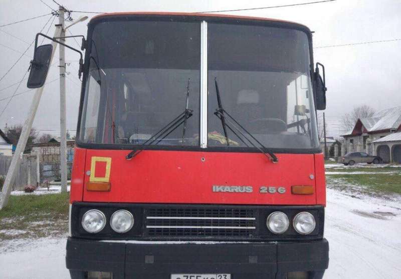 Икарус 256