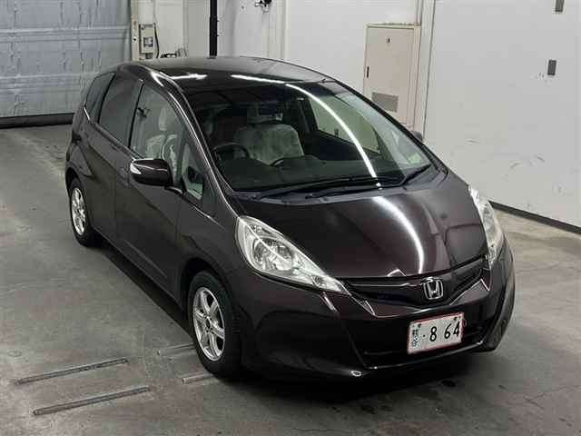 Хэтчбек Honda Fit кузов GE6 модификация She#039;S