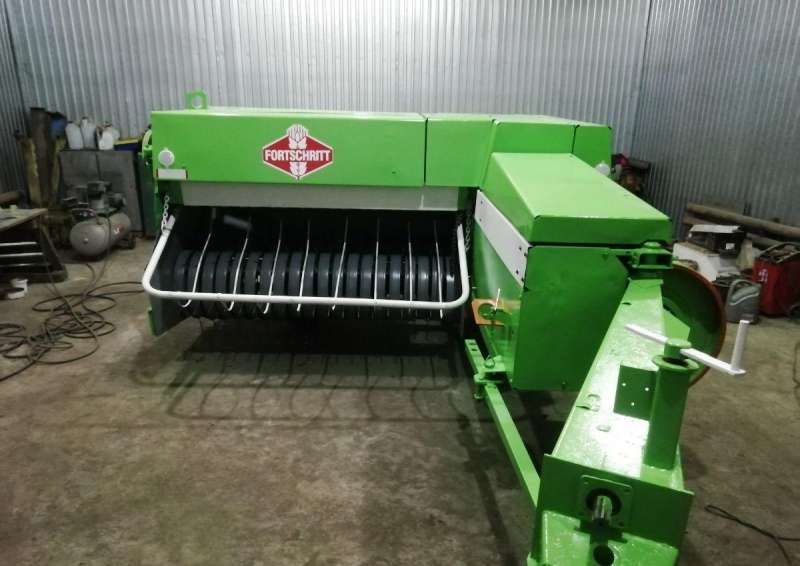 Пресс подборщик К 454 немецкий и обмен