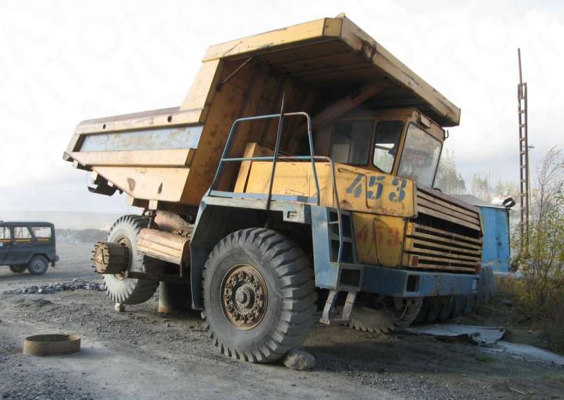 Самосвал карьерный Белаз-7540 В