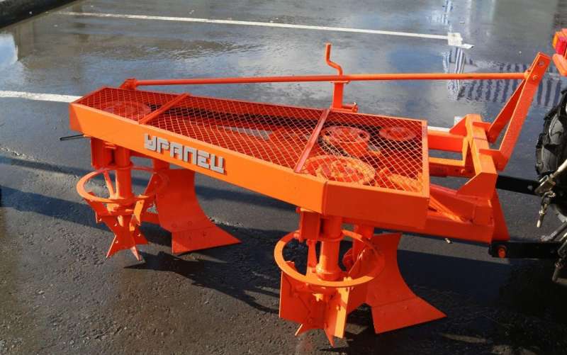 Роторный плуг 3 в 1 (фреза, плуг, картофелекоп.)