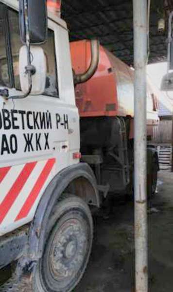 Вакуумная уборочная машина кум-104, 2005 года