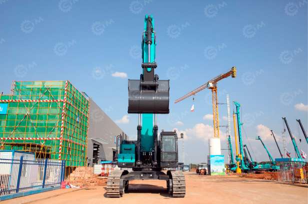 Экскаватор гусеничный Sunward SWE750F