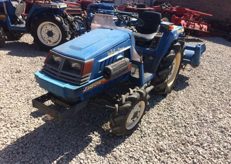 Японский минитрактор Iseke TU 200