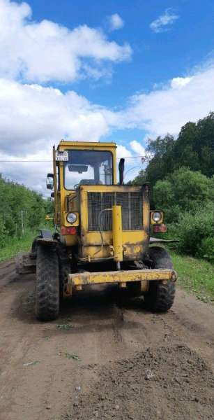 Грейдер дз 180